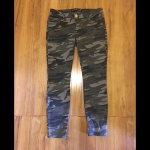Camo Express ankle length pants